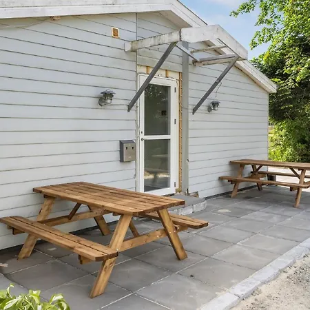 Awesome In Henne With Wifi And 1 Bedrooms *